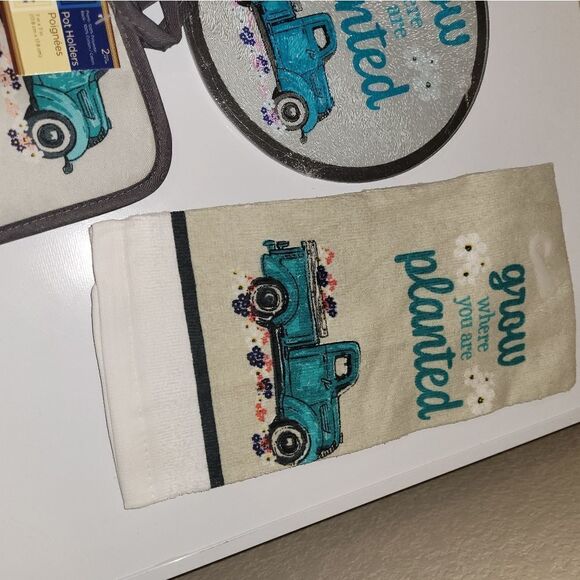 NWT Truck country farm 5 piece kitchen set - Picture 4 of 4